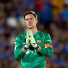 Barcelone envisage de compenser Stegen avec un an de salaire pour le convaincre de partir.